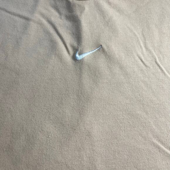 Womans Nike Cropped short sleeve mock neck t shirt size small-Pre owned - Picture 2 of 7